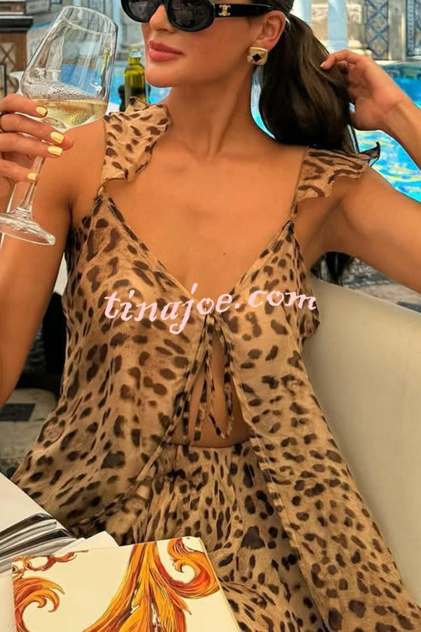 Conjunto Immerse – Blusa Midi Animal Print com Fenda e Shorts com Cintura Elástica
