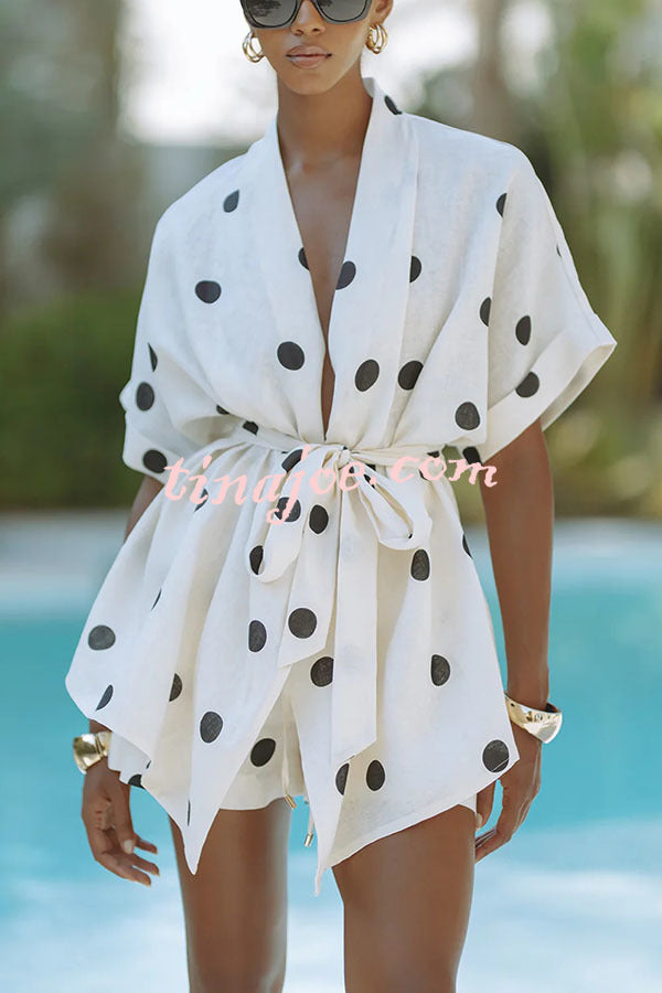Conjunto Lara – Top Kimono com Poá e Shorts com Cintura Elástica e Bolso