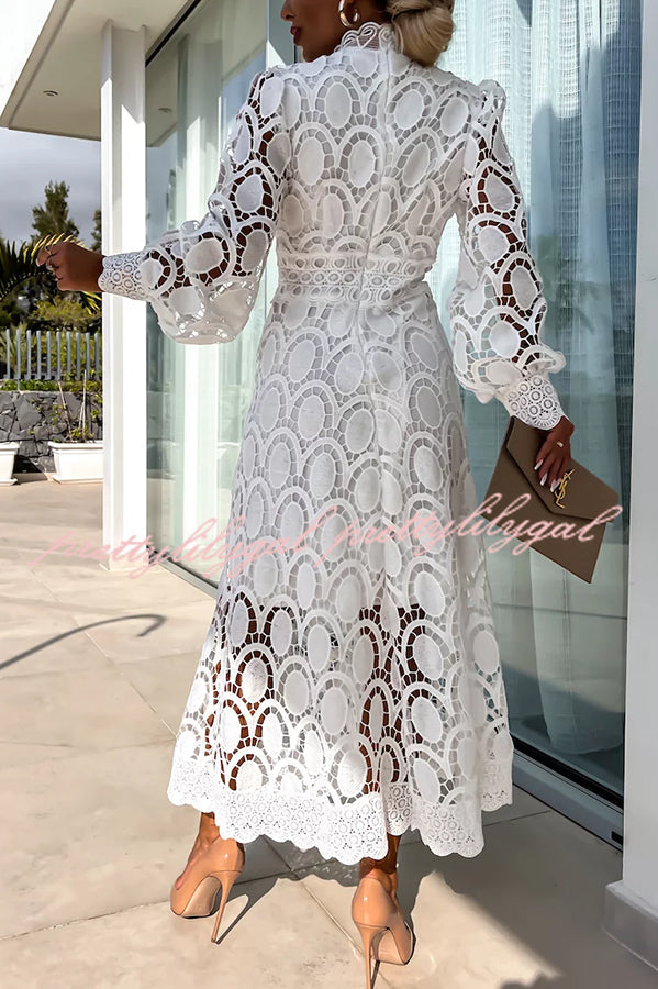 Vestido Helena – Midi de Renda de Crochê com Manga Lanterninha