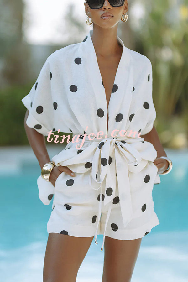 Conjunto Lara – Top Kimono com Poá e Shorts com Cintura Elástica e Bolso