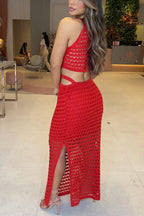 Vestido Isabella – Maxi com Recorte na Cintura, Textura Tricot e Detalhe de Anel Lateral