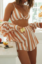 Conjunto Justine – Camisa Listrada Solta + Top e Short com Cós Elástico