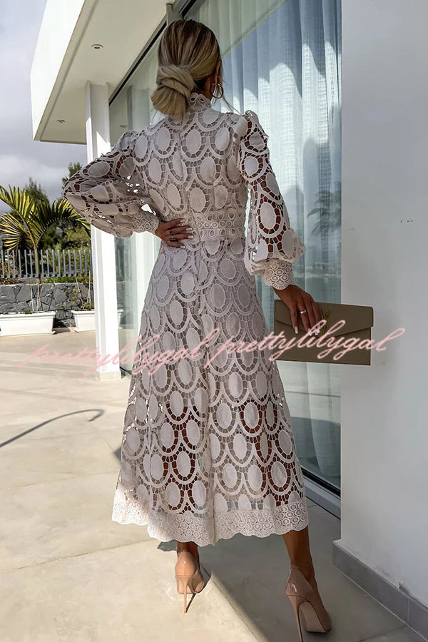 Vestido Helena – Midi de Renda de Crochê com Manga Lanterninha