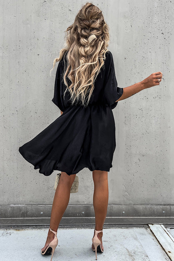 Vestido Laura – Satin com Manga Morcego