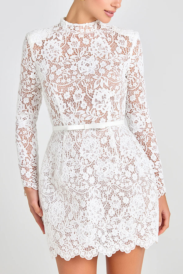 Vestido Priya Aurora – Renda Floral com Laço e Manga Curta