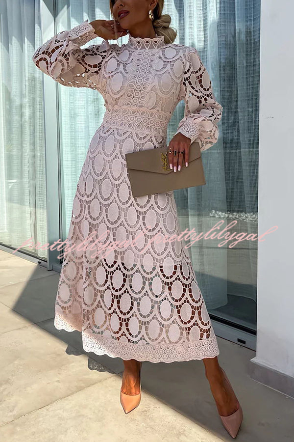 Vestido Helena – Midi de Renda de Crochê com Manga Lanterninha