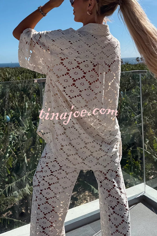 Conjunto Holiday – Camisa Rendada com Flores + Calça Pantalona com Cintura Elástica