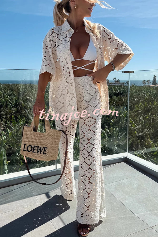 Conjunto Holiday – Camisa Rendada com Flores + Calça Pantalona com Cintura Elástica