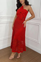 Vestido Iara – Maxi de Tricot Crochê com Design de Flor e Decote Halter