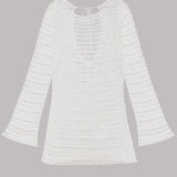 Vestido Beatriz – Mini de Tricot com Costas Abertas e Mangas Flare