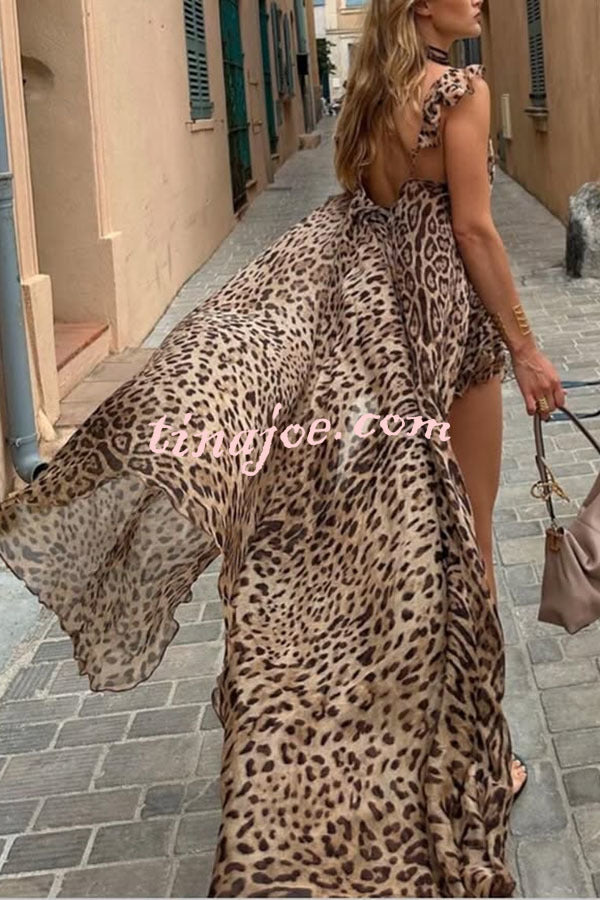 Conjunto Immerse – Blusa Midi Animal Print com Fenda e Shorts com Cintura Elástica