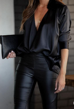 Calça em Couro Aveludada