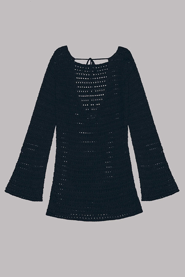 Vestido Beatriz – Mini de Tricot com Costas Abertas e Mangas Flare