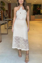 Vestido Iara – Maxi de Tricot Crochê com Design de Flor e Decote Halter