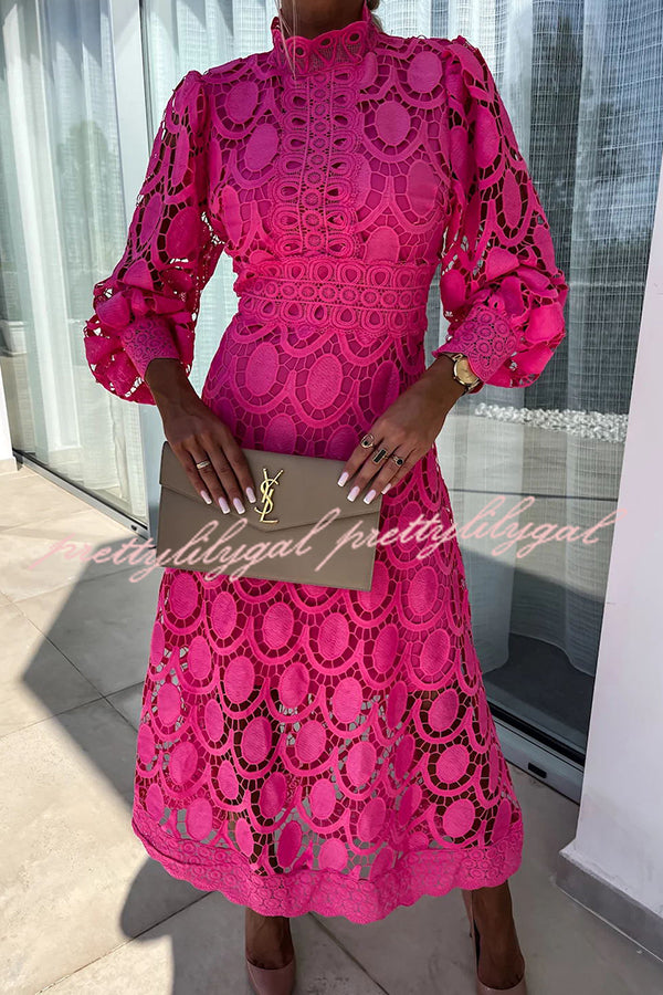 Vestido Helena – Midi de Renda de Crochê com Manga Lanterninha