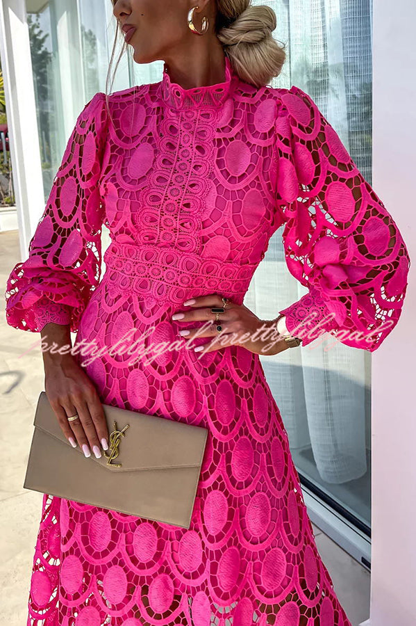 Vestido Helena – Midi de Renda de Crochê com Manga Lanterninha