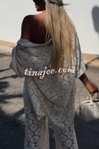 Conjunto Holiday – Camisa Rendada com Flores + Calça Pantalona com Cintura Elástica