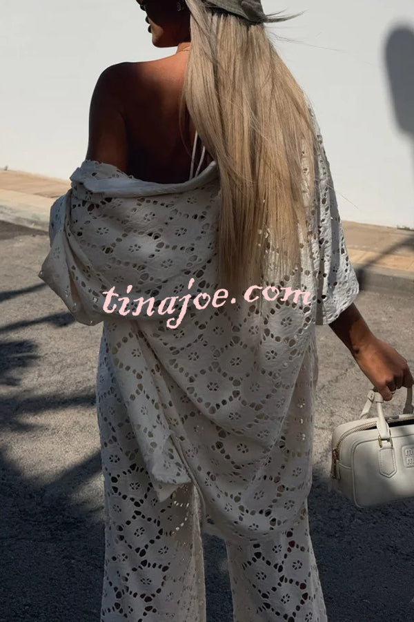 Conjunto Holiday – Camisa Rendada com Flores + Calça Pantalona com Cintura Elástica