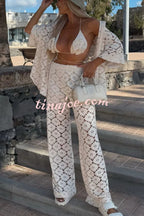 Conjunto Holiday – Camisa Rendada com Flores + Calça Pantalona com Cintura Elástica