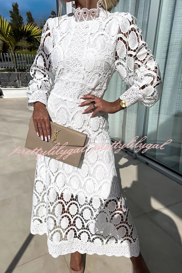 Vestido Helena – Midi de Renda de Crochê com Manga Lanterninha