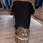 Vestido elegante com decote redondo, estampado e fluido, elástico